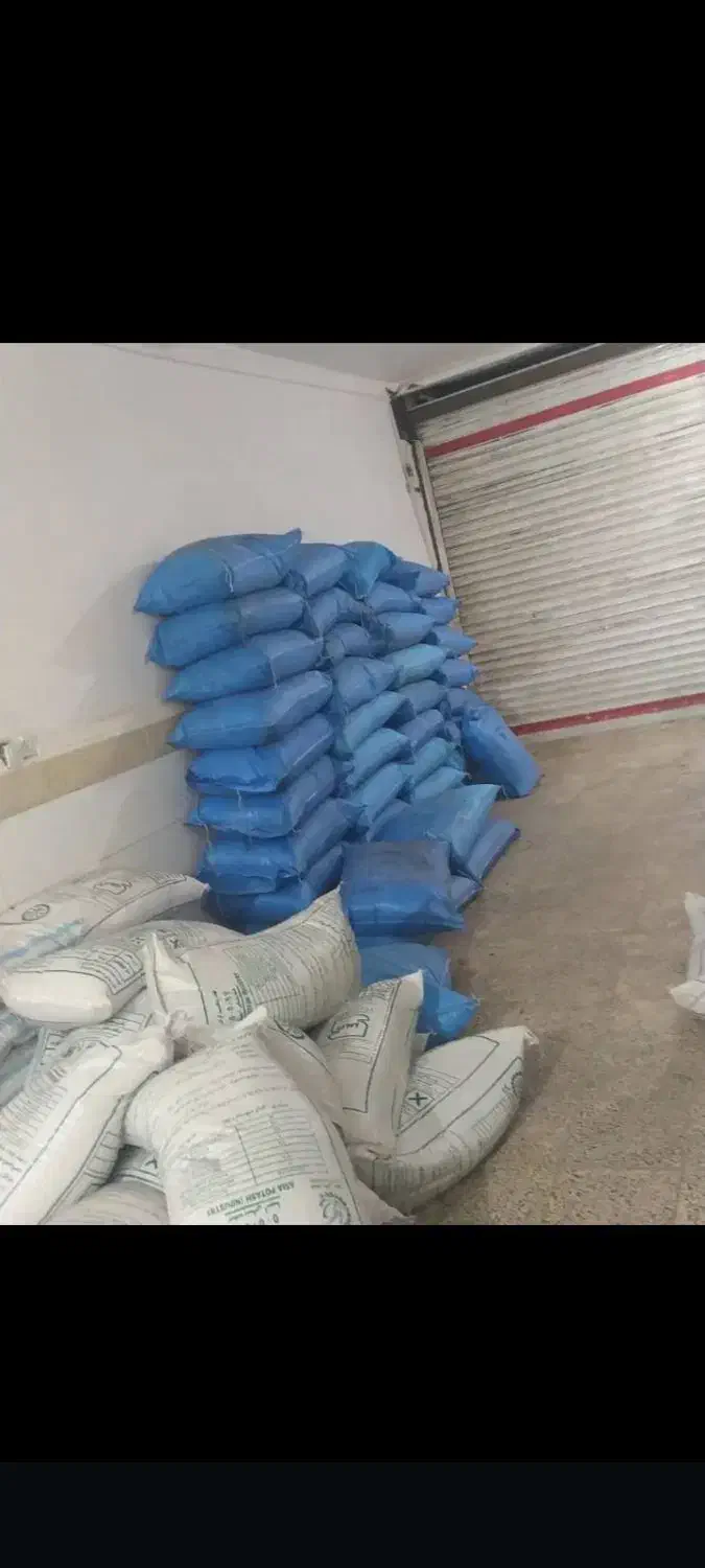 فروش انواع کود و بذر به قیمت عمده|خدمات باغبانی و درختکاری|جیرفت, |دیوار