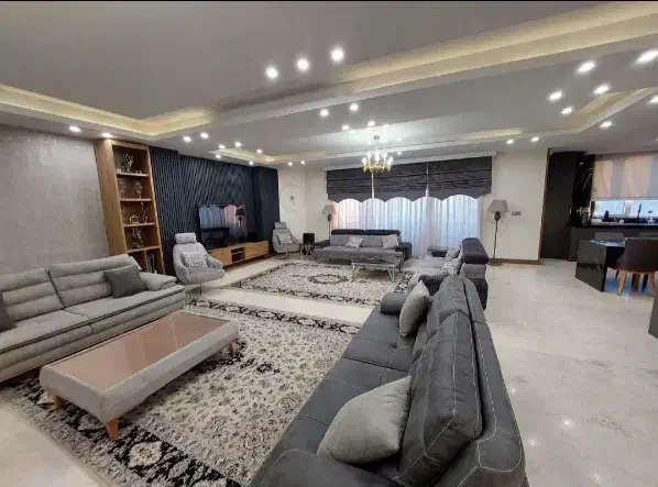 رهن ۲۴۰ متری در بافت اصلی جهانشهر / میدان گلها|اجارهٔ آپارتمان|کرج, جهان‌شهر|دیوار