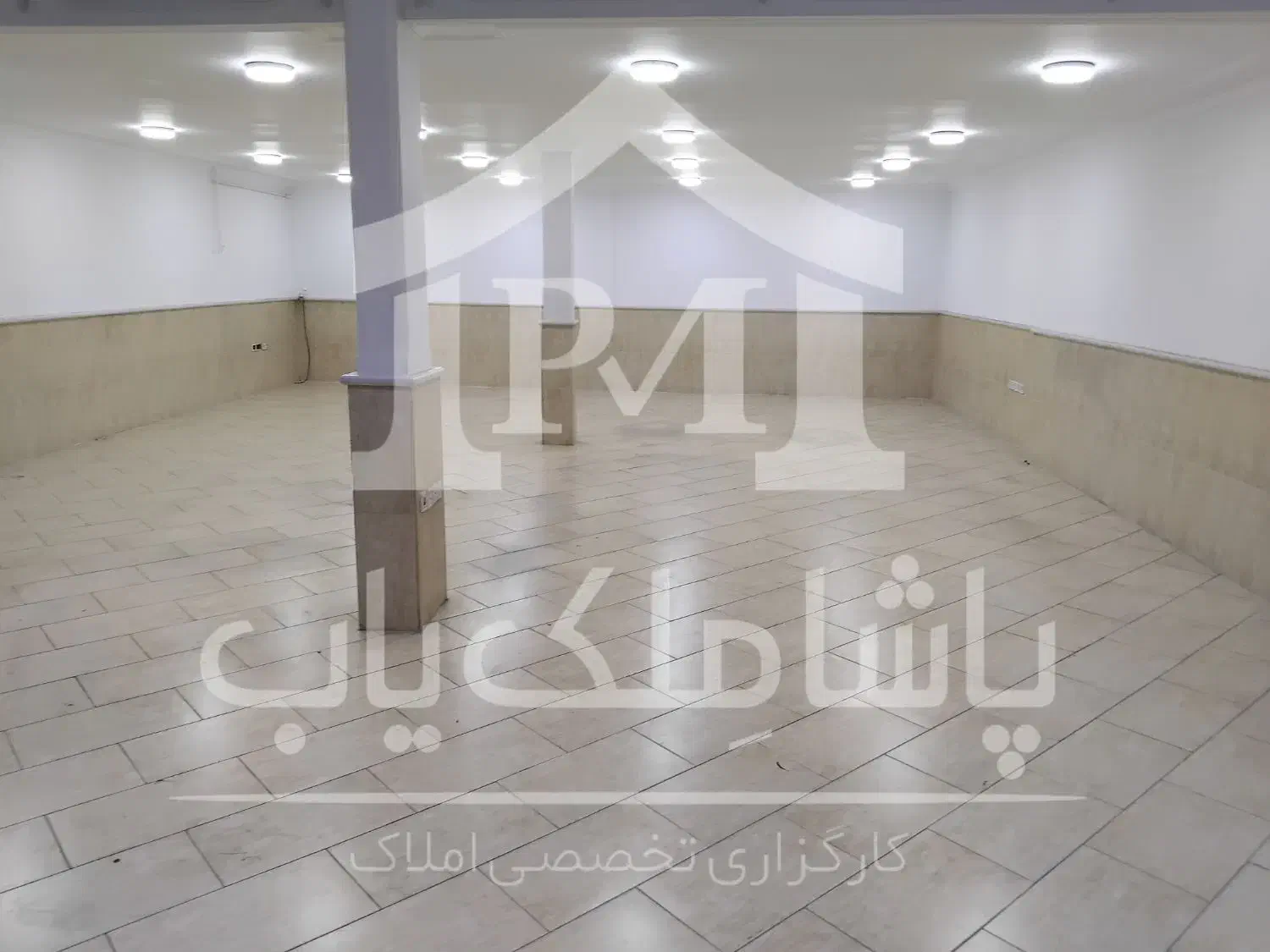 اجاره مغازه ۲۲۰متری براصلی دروازه تهران تاپ لوکیشن|اجارهٔ مغازه و غرفه|تبریز, |دیوار