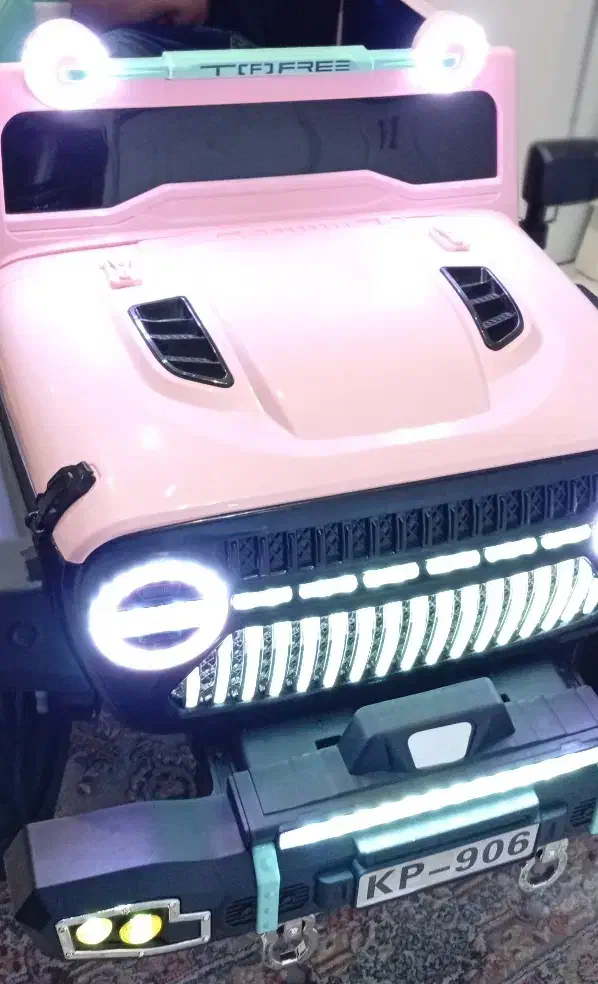 ماشین شارژی شاسی بلند|اسباببازی|کرج, شهرک البرز ۳|دیوار