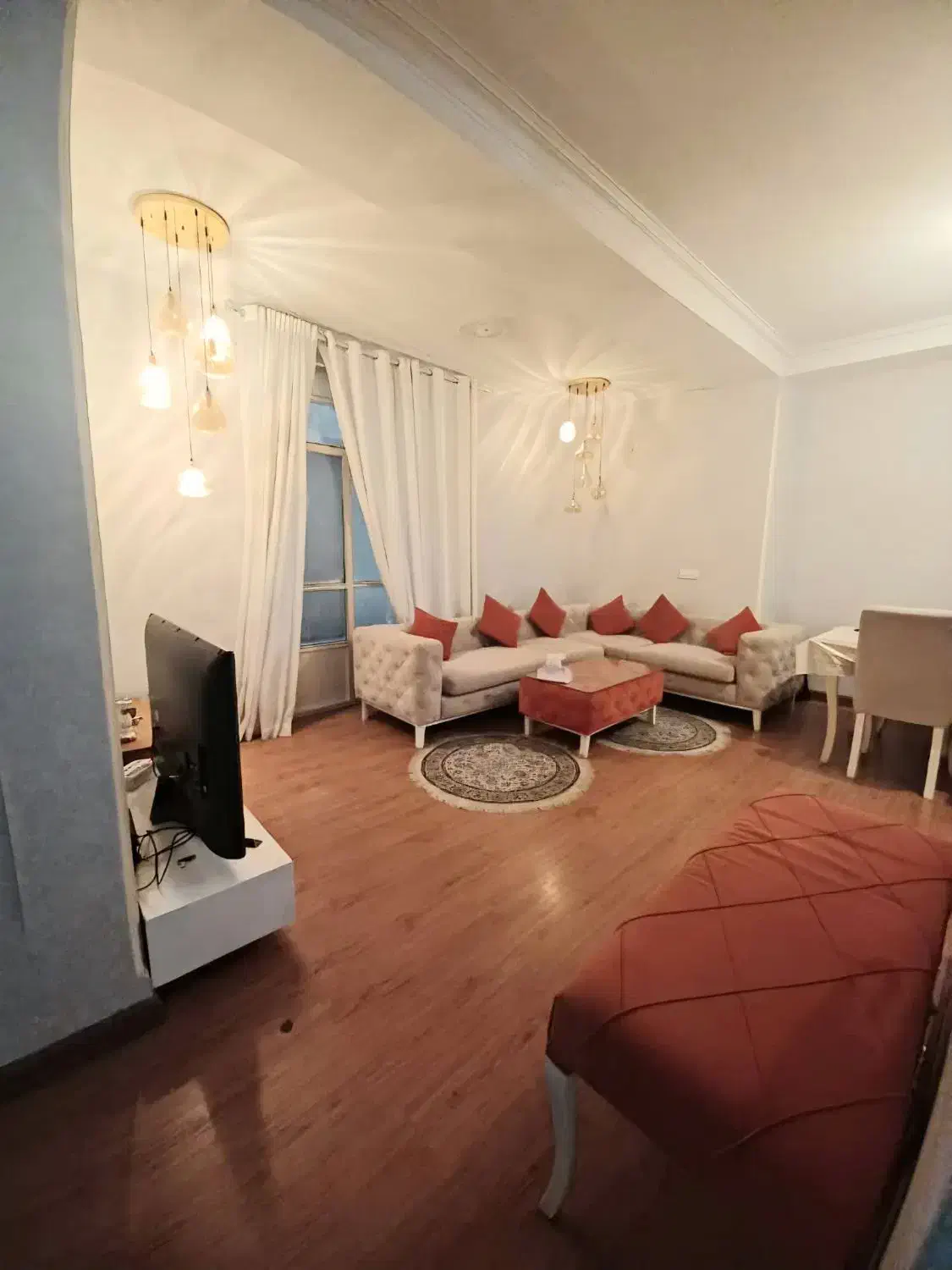 رهن کامل واحد ۵۲ متری همیلا با دو حیاط ۴۰ متری