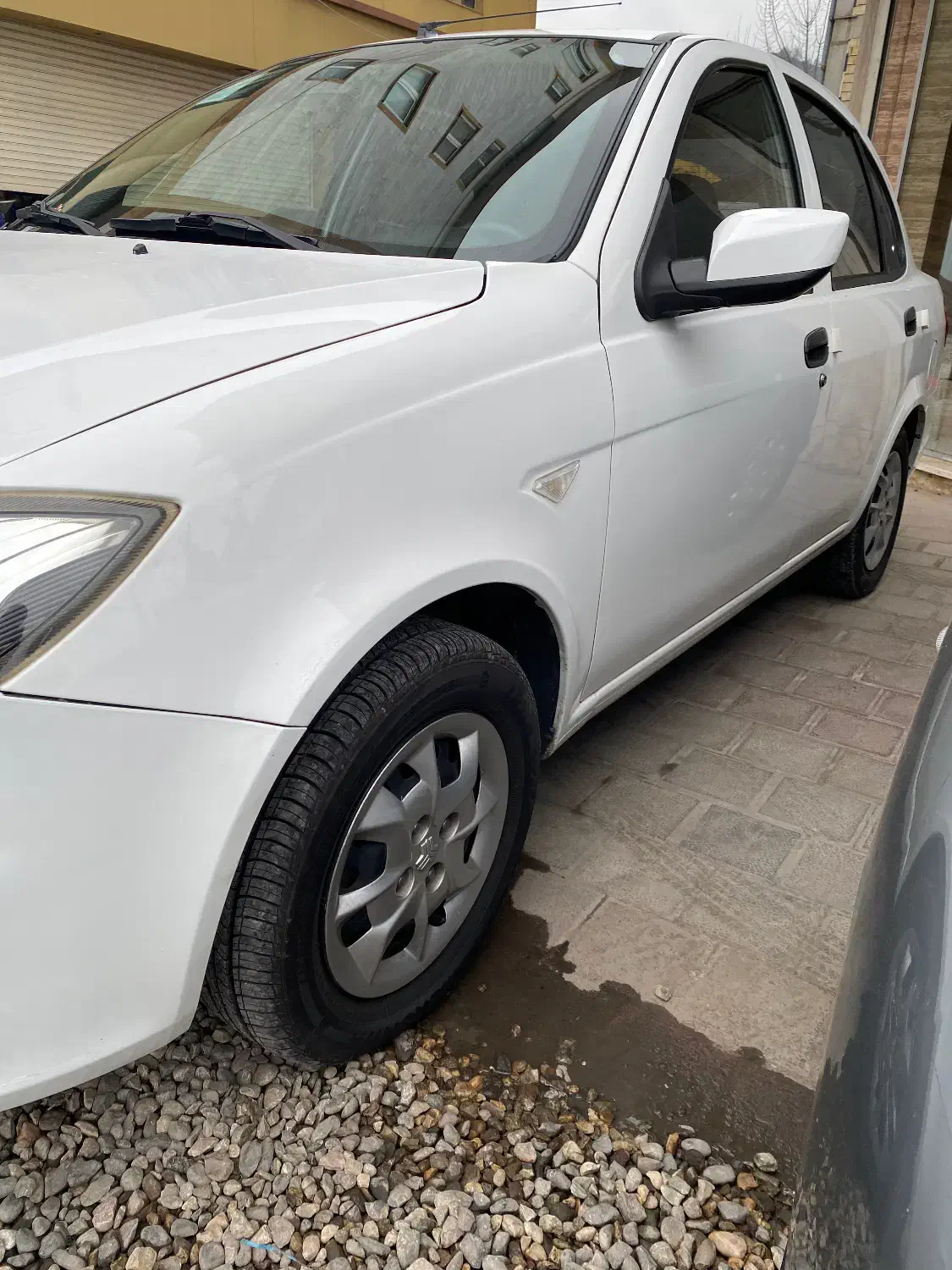 ساینا ۱۴۰۱|خودرو سواری و وانت|لاهیجان, گلستان|دیوار