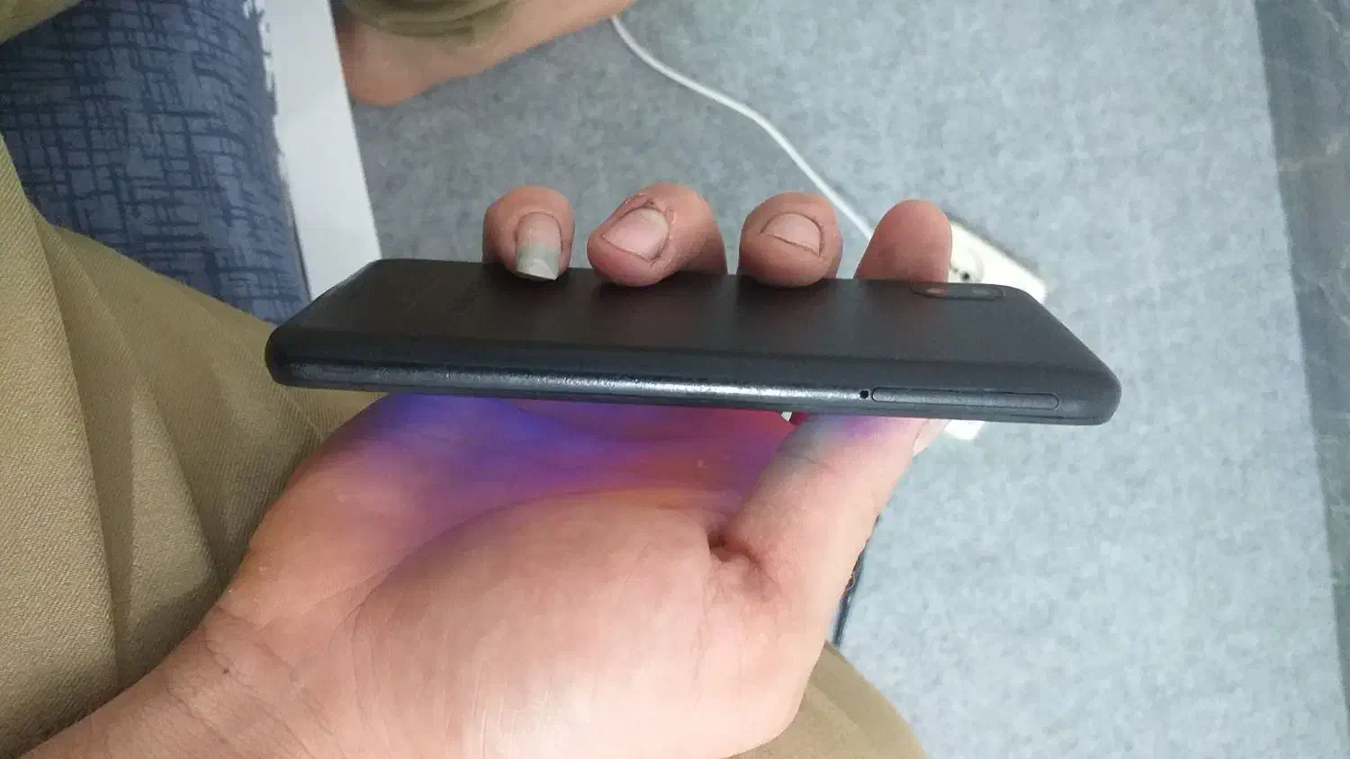 گوشی|موبایل|لاهیجان, کاروانسرابر|دیوار