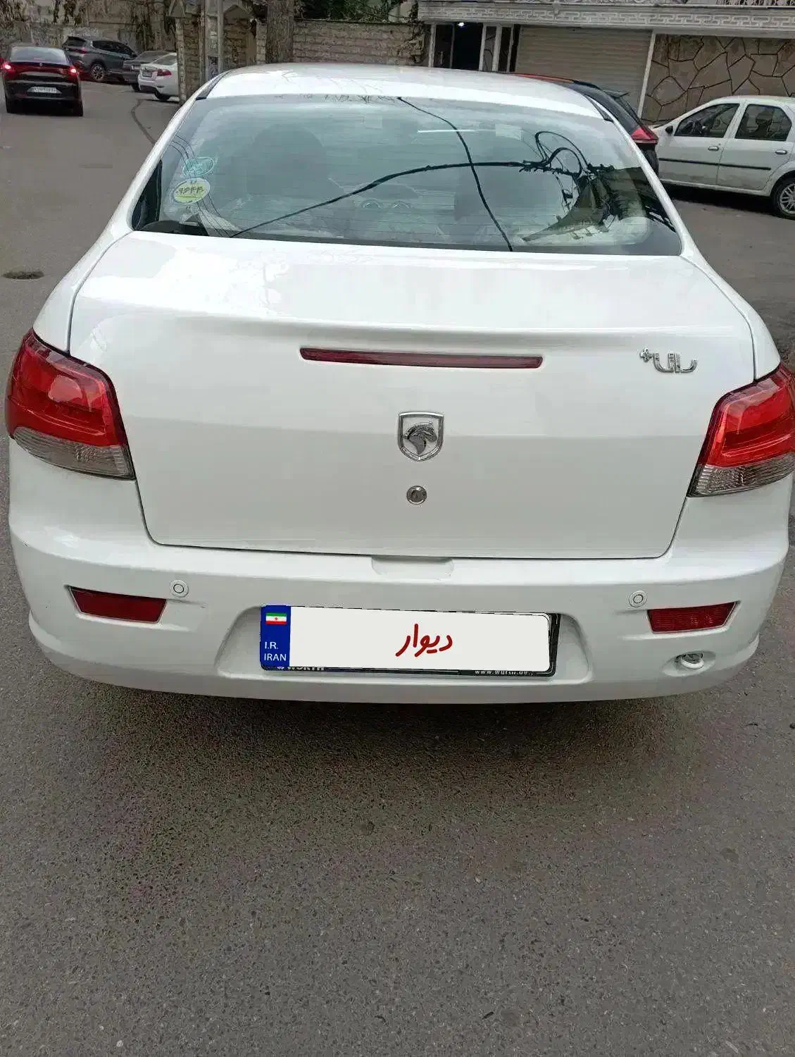 رانا پلاس ۱۴۰۱ درحده صفر بیرنگ بی نقطه|خودرو سواری و وانت|رشت, استقامت ۱|دیوار