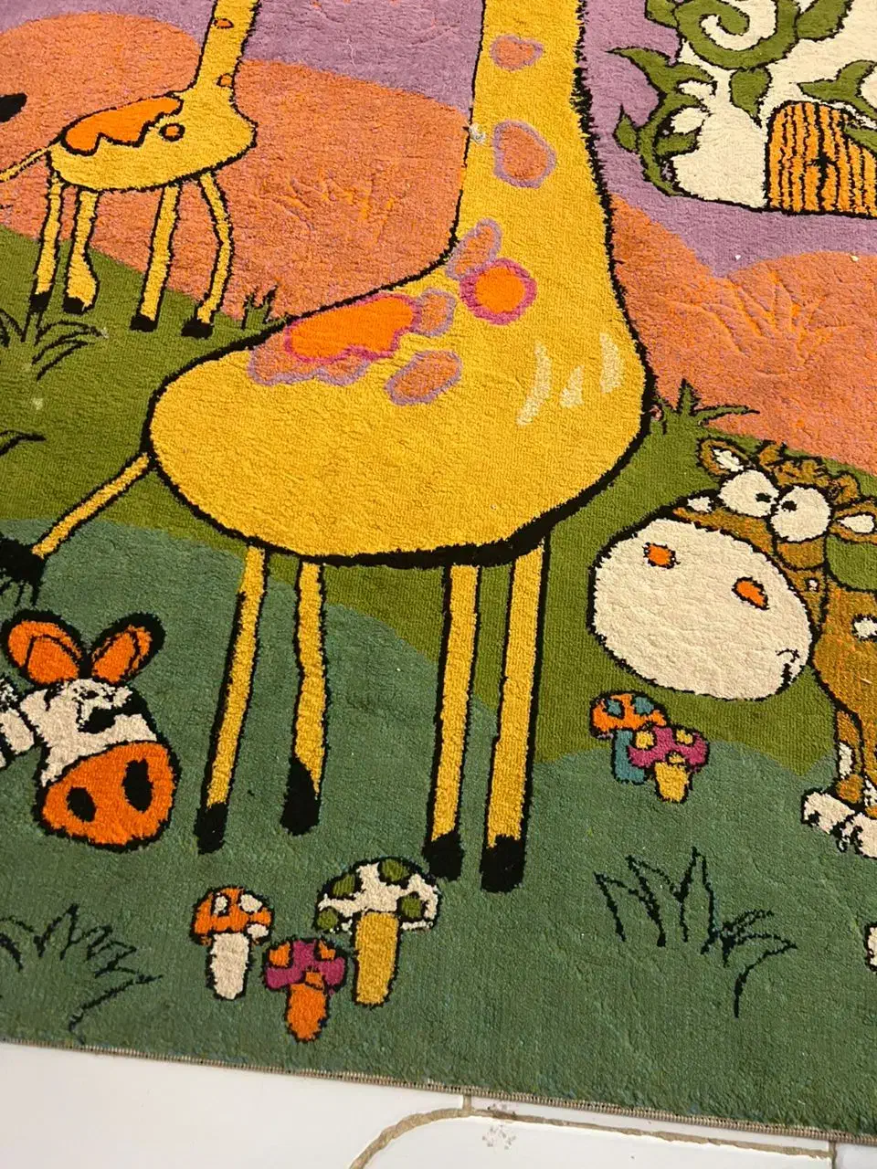 فرش اتاق کودک درحد نو|فرش|بندرعباس, |دیوار