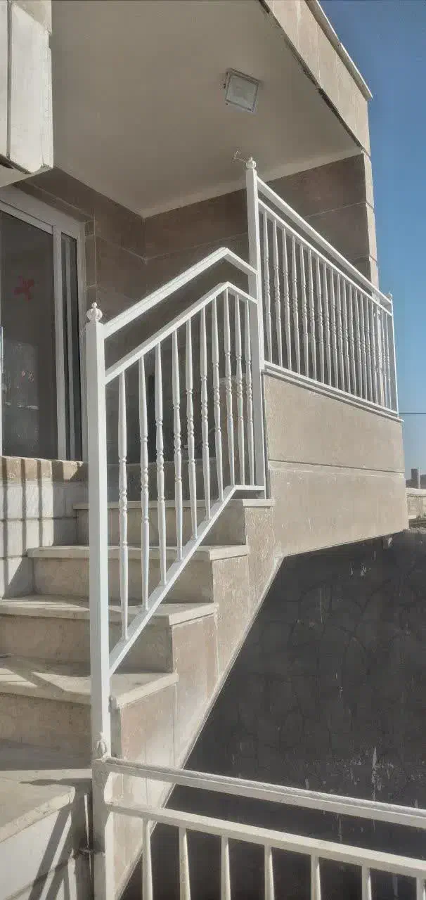 جوشکاری و نصب نرده|خدمات پیشه و مهارت|نجفآباد, گلدشت|دیوار