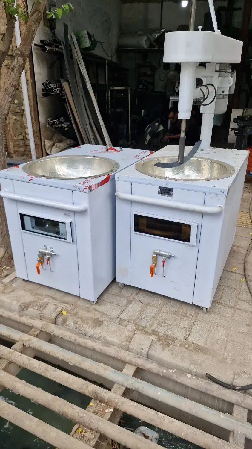 دستگاه همزن (داغزن) ولوازم سوهان پزی|فروشگاه و مغازه|قم, نیروگاه|دیوار