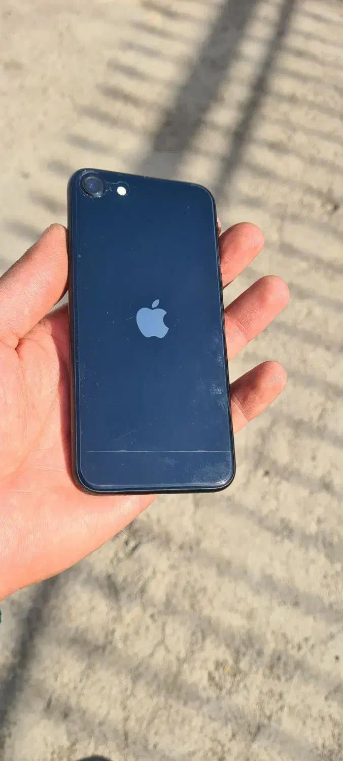 ایفون se 2022|موبایل|ملایر, |دیوار