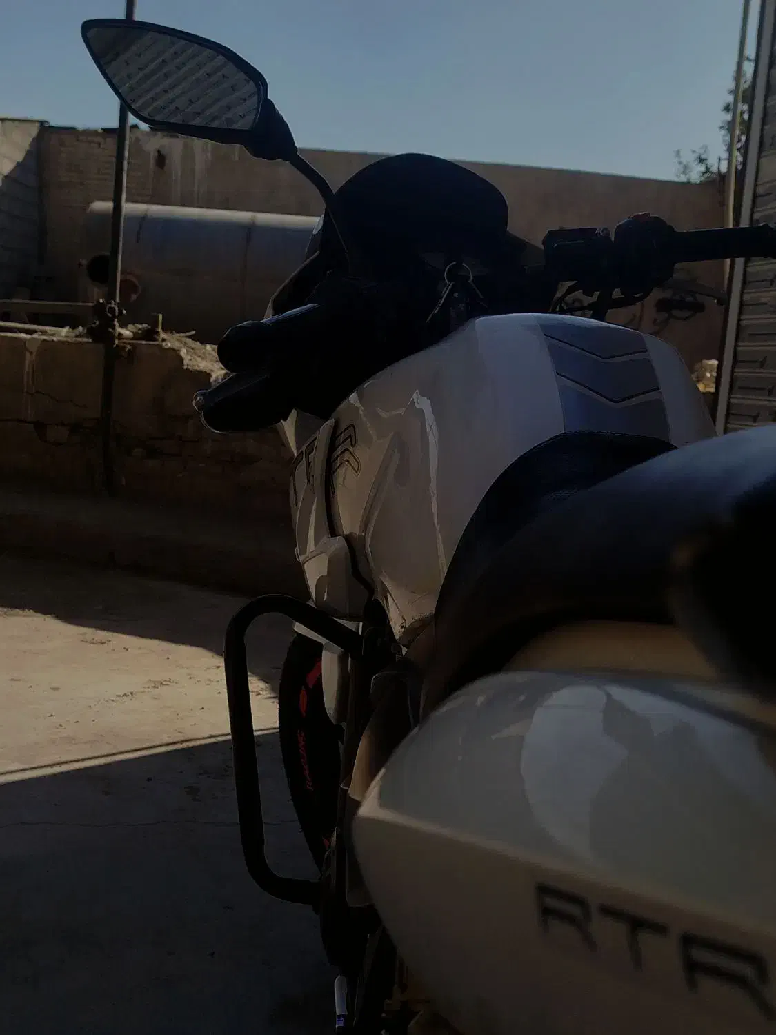 آپاچی صدو هشتاد|موتورسیکلت|تهران, شمشیری|دیوار