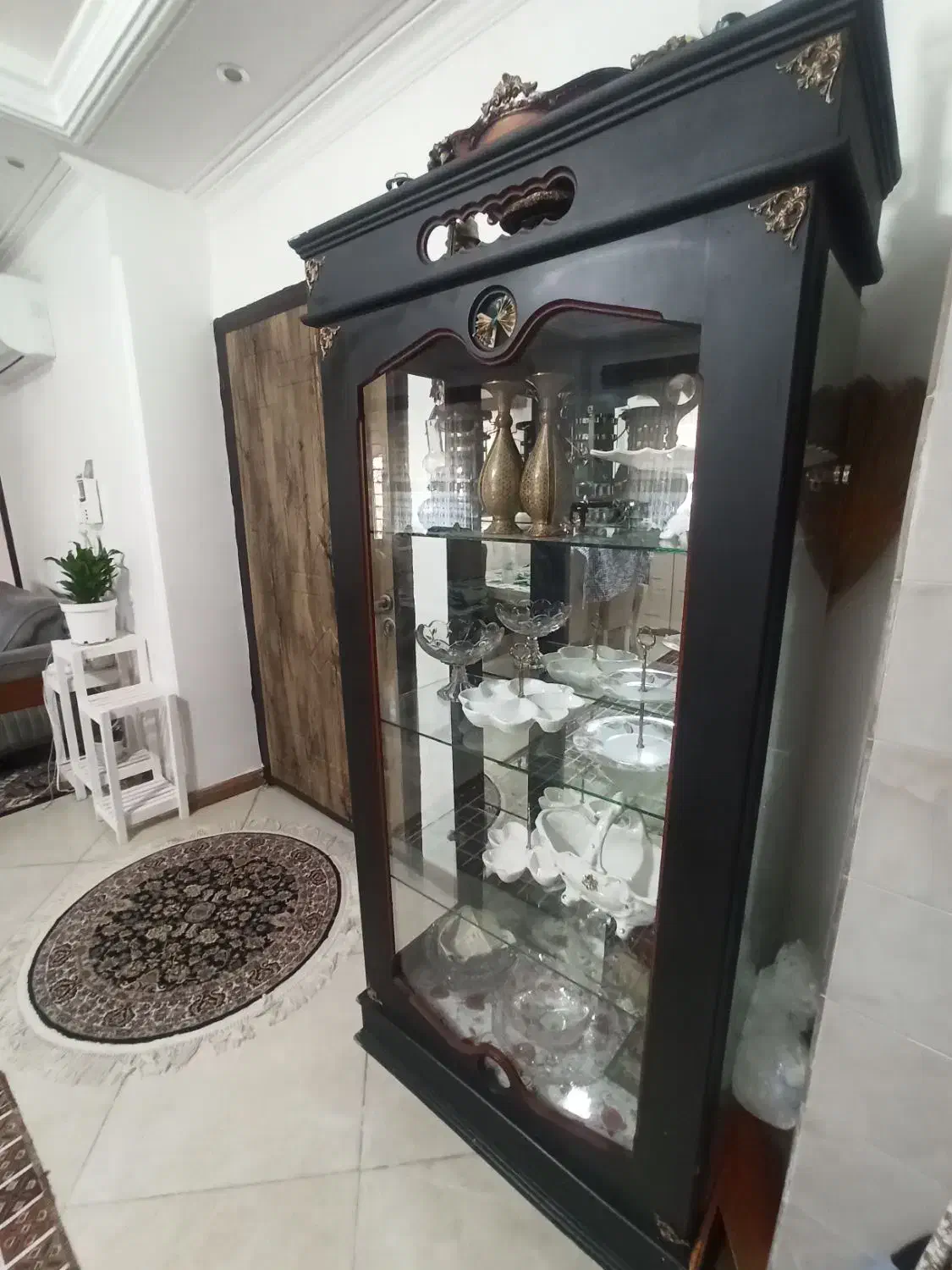 فروش بوفه بسیار تمیز|بوفه، ویترین، کنسول|تنکابن, |دیوار