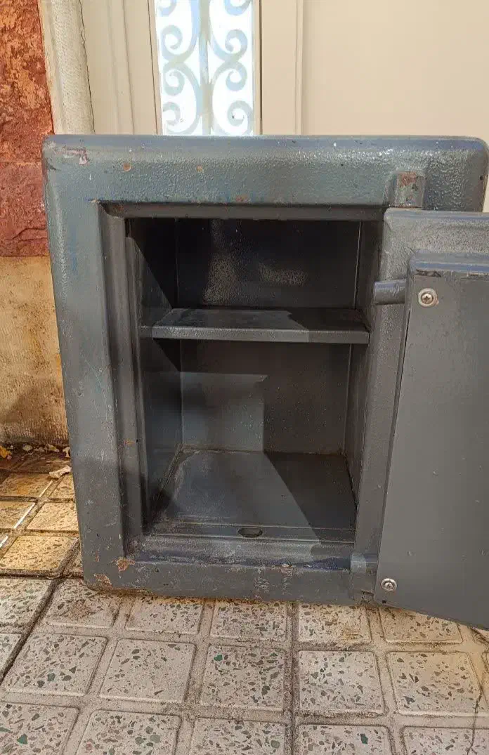 گاو صندوق کاوه اصل|ابزارآلات|زنجان, |دیوار