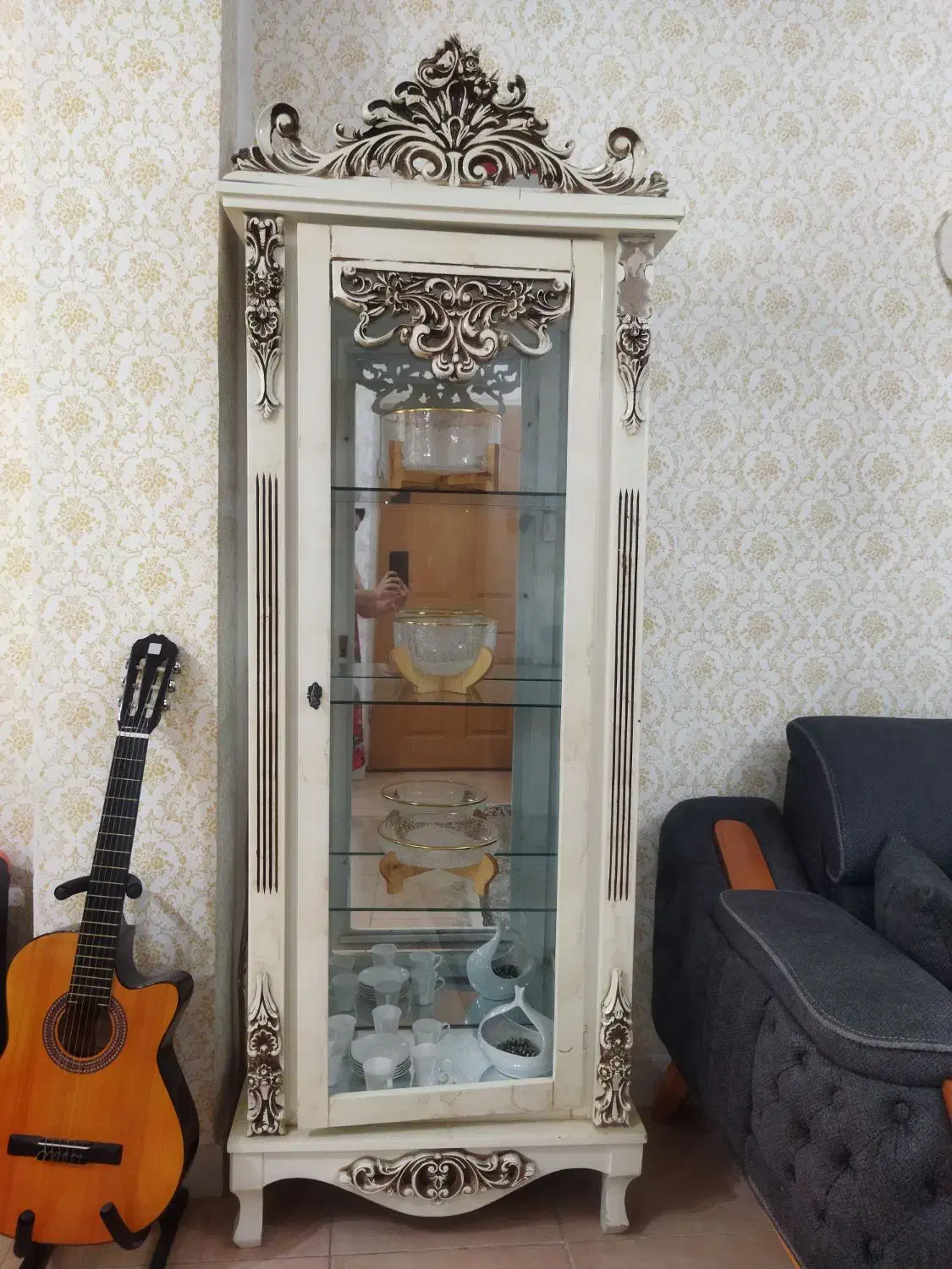 ویترین کاملا سالم فقط ۴۰۰|بوفه، ویترین، کنسول|رشت, اسماعیل آباد|دیوار