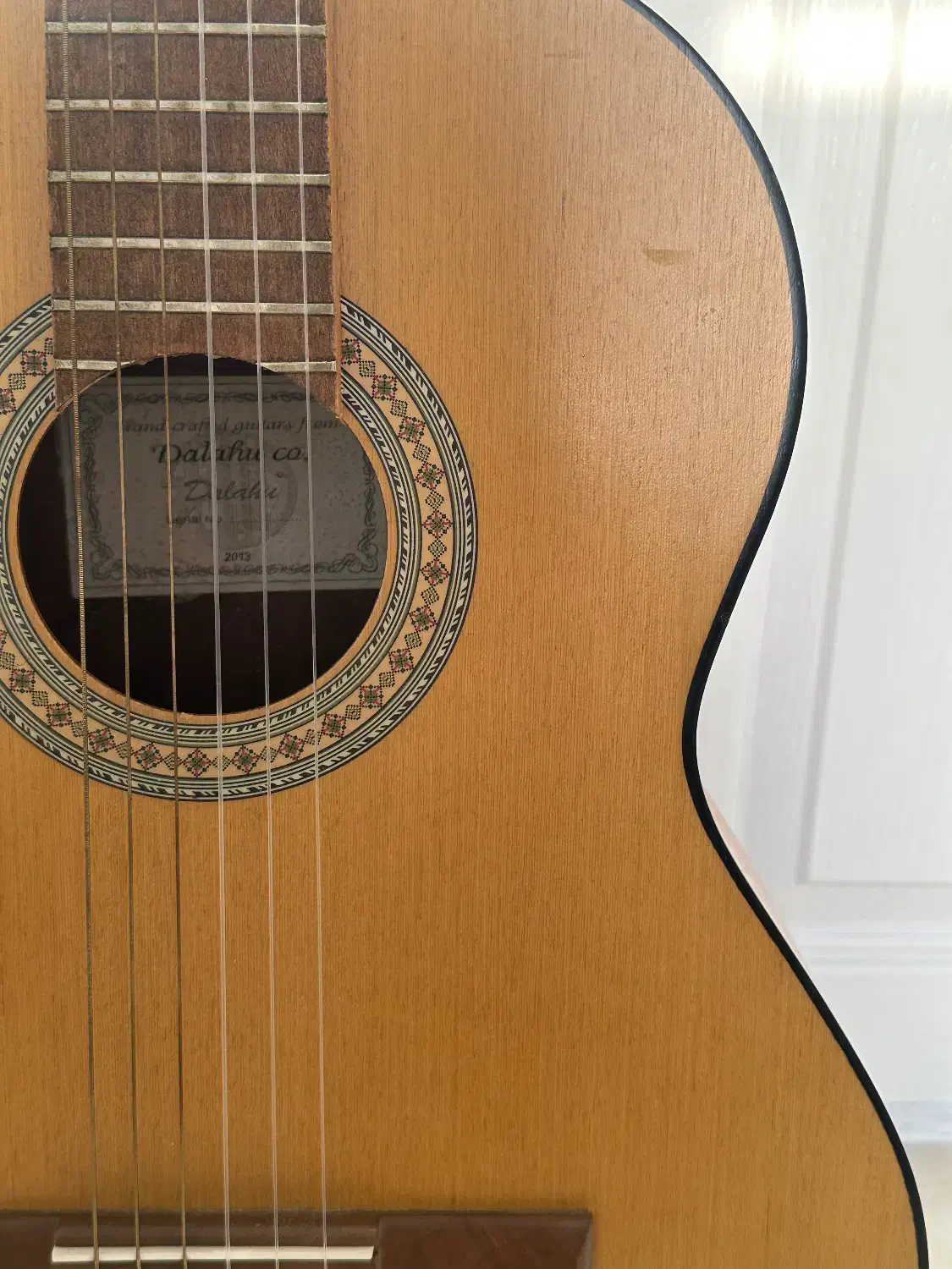 گیتار کلاسیک سالم|گیتار، بیس، امپلیفایر|تهران, هفت چنار|دیوار