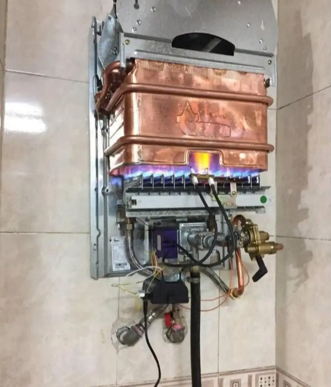 سرویس و تعمیر پکیج و آبگرمکن شهر قدس شبانه روزی|خدمات پیشه و مهارت|قدس, شهر‌قدس|دیوار