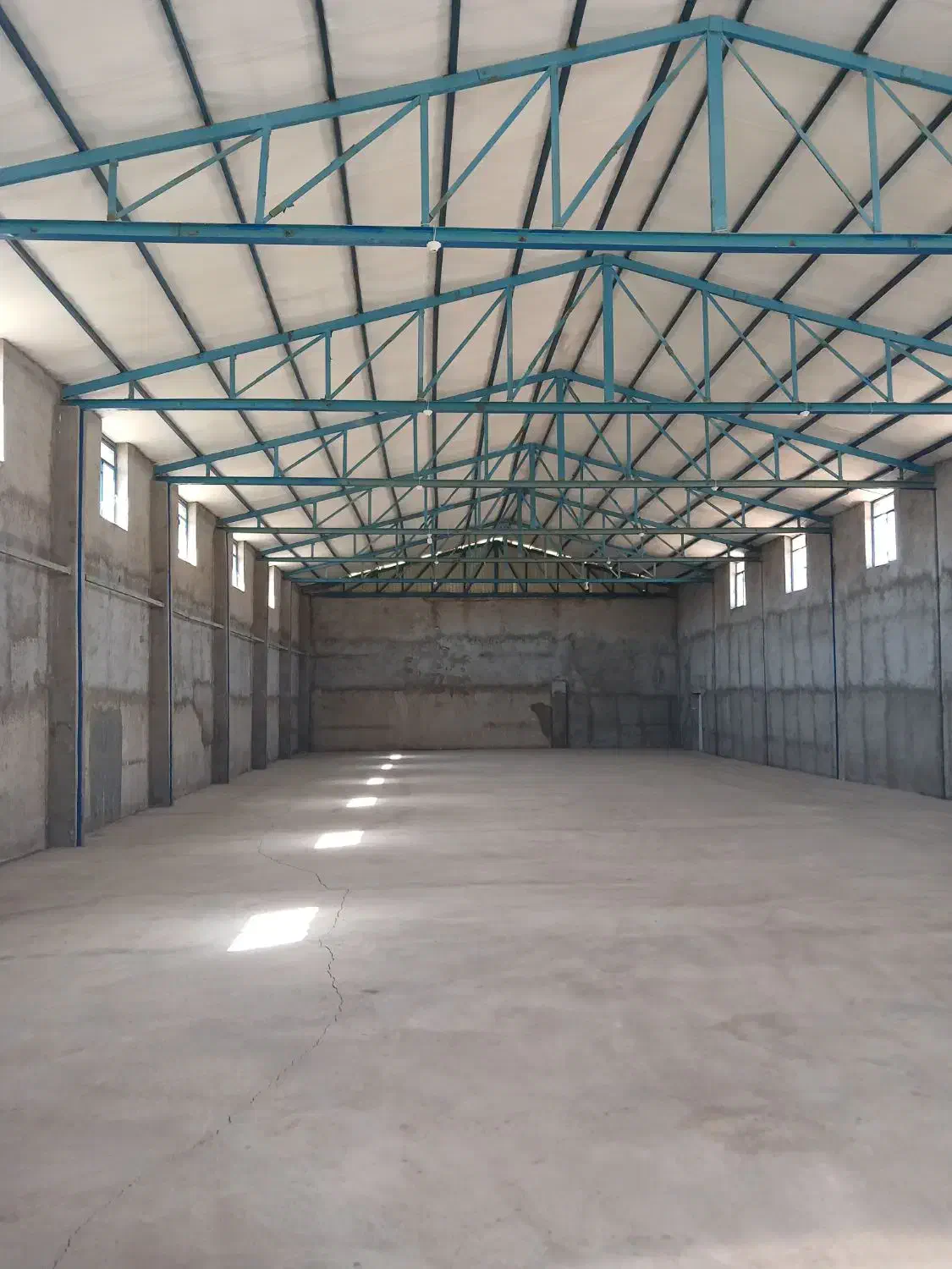 اجاره سوله بزرگ|اجارهٔ دفتر صنعتی، کشاورزی، تجاری|مهاباد (آذربایجان غربی), |دیوار