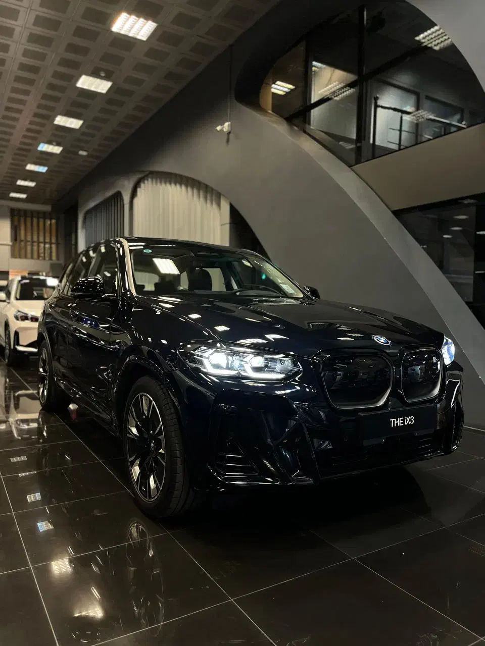 BMW IX3 .تجارت خودرو خسروانی. TKK|خودرو سواری و وانت|تهران, شهرک استقلال|دیوار
