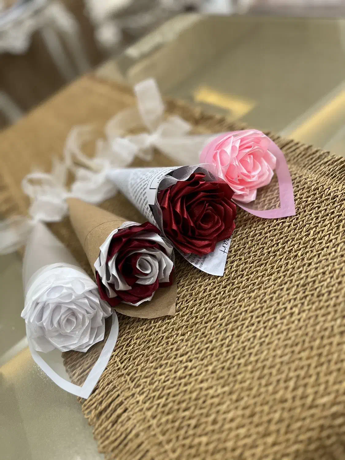 انواع دسته گُل رُبانی|گل مصنوعی|باقرشهر, |دیوار