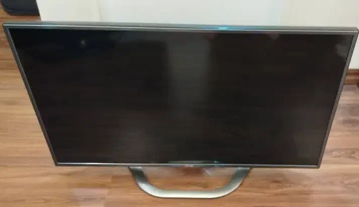 تلویزیون LG|تلویزیون و پروژکتور|اسکو, |دیوار