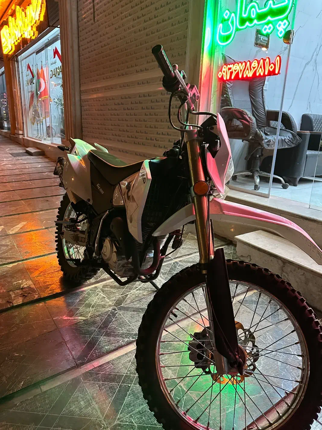 موتور طرح کراس۲۰۰ کویر مدل۱۴۰۴ درحد نو|موتورسیکلت|هشتگرد, شهرک ولیعصر (مصلی)|دیوار