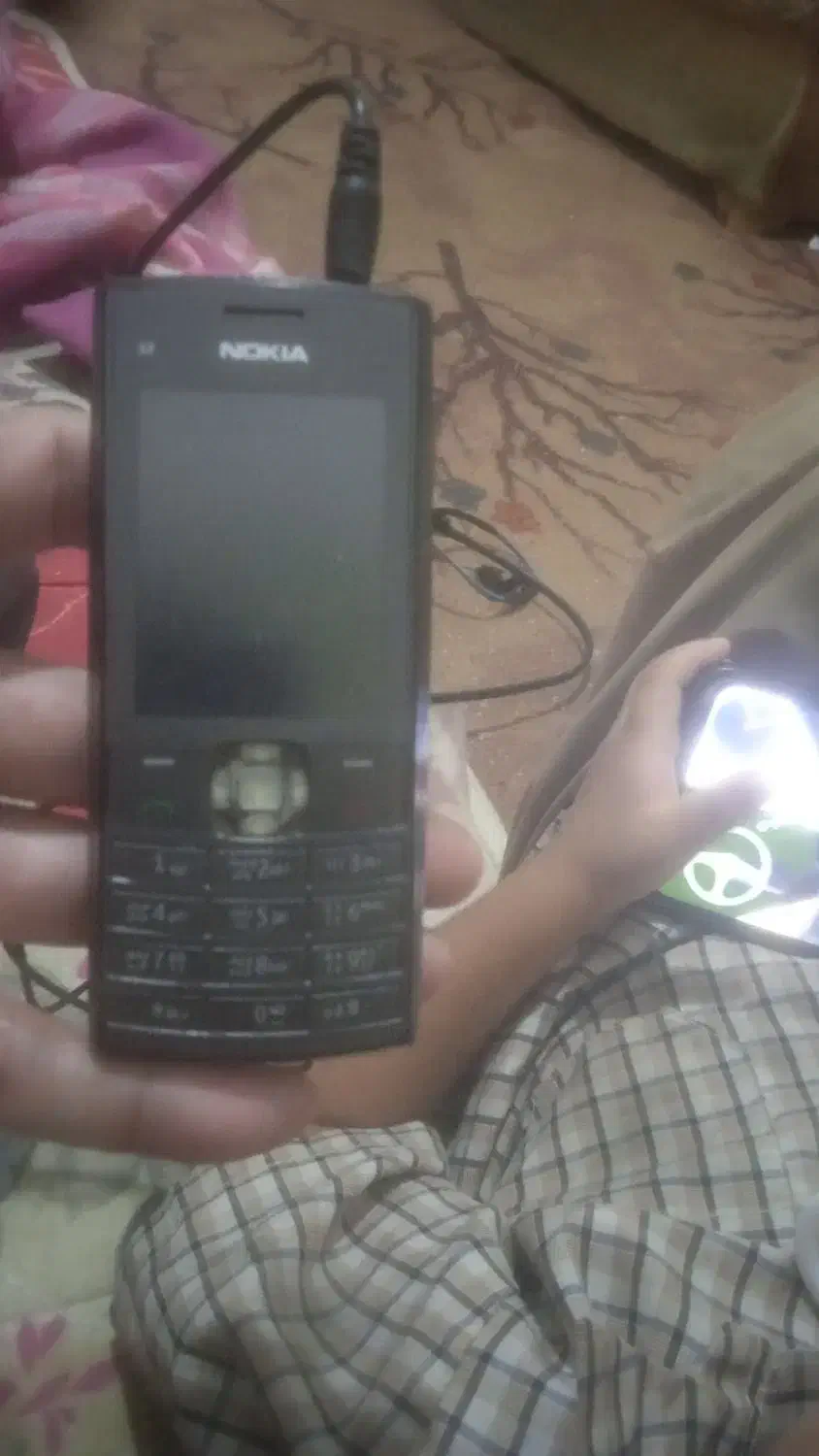 گوشی فروشی در حیاط ویلای فروشی در خیلی محکم|موبایل|ایرانشهر, |دیوار