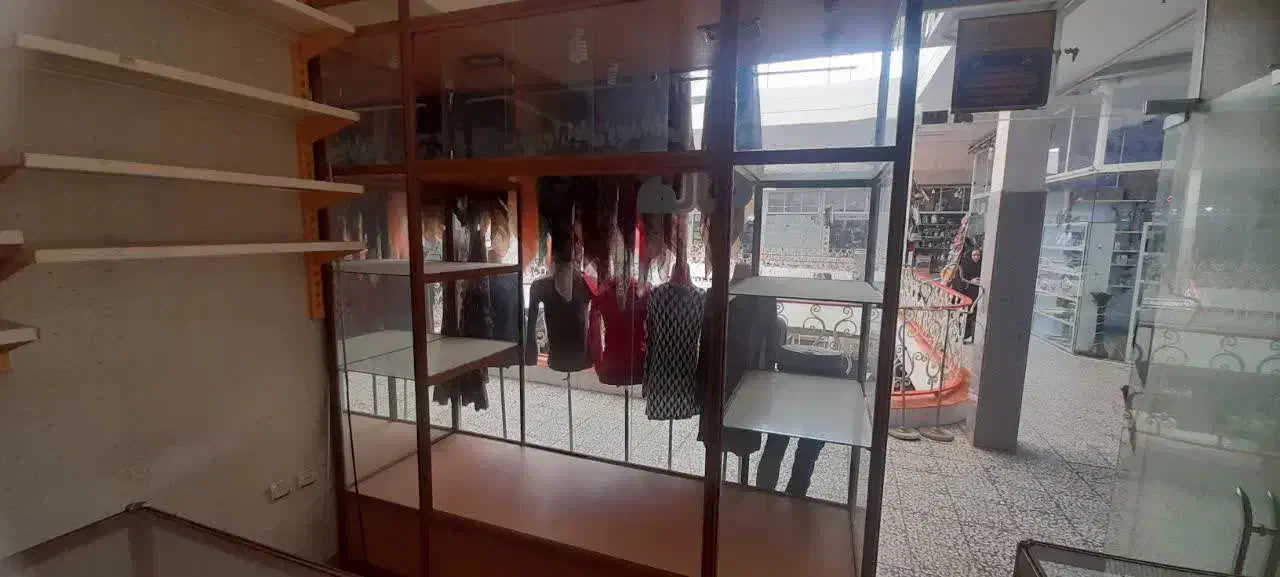 اجاره مغازه در پاساژ قربانی|اجارهٔ مغازه و غرفه|آذرشهر, |دیوار