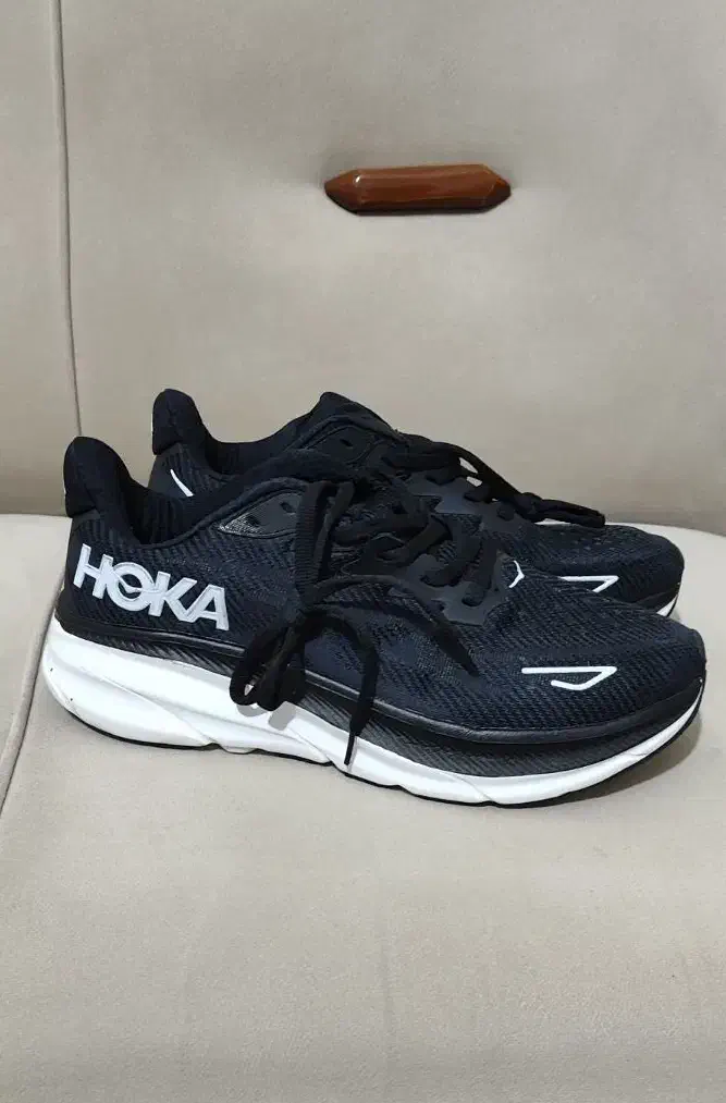 کتونی هوکا سایز 43 و 44|کیف، کفش، کمربند|خرم‌آباد, |دیوار