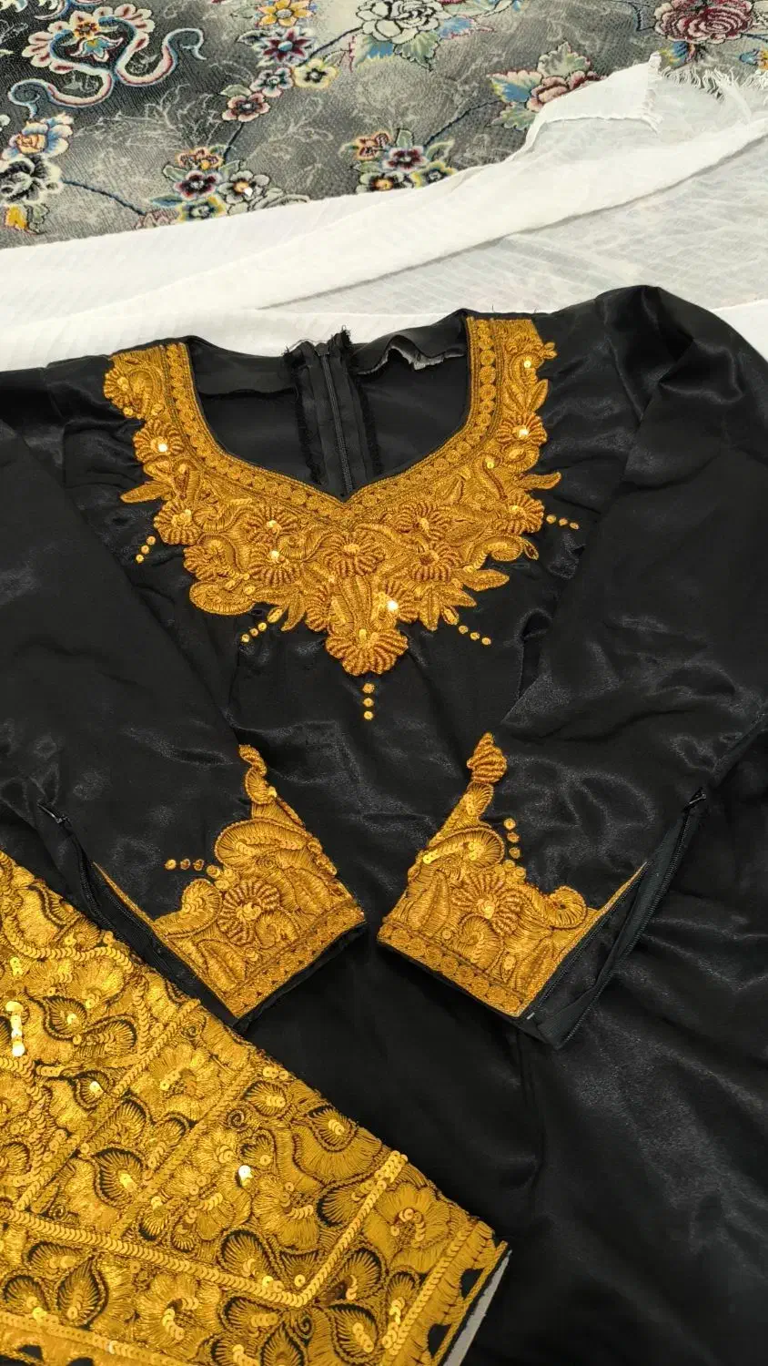 لباس گلابتونی کار دست|لباس|بندرعباس, |دیوار