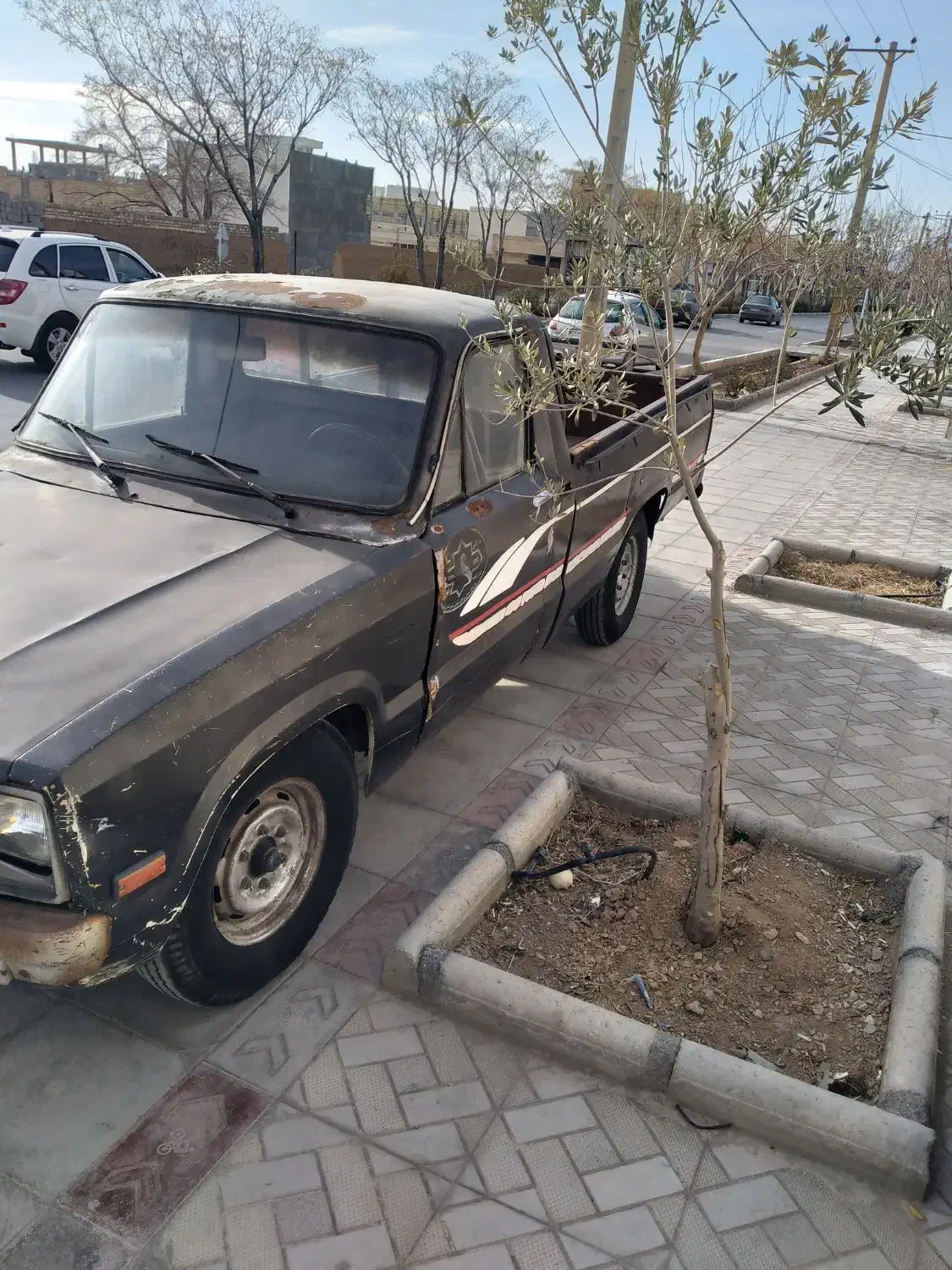 مزدا ۱۶۰۰|خودرو سواری و وانت|نجف‌آباد, شهید بهشتی|دیوار