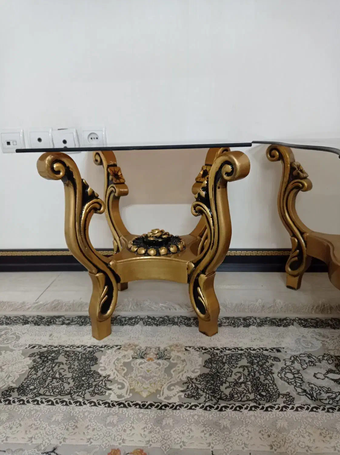 3عددجلومبلی وعسلی|مبلمان خانگی و میز عسلی|گلستان (تهران), |دیوار