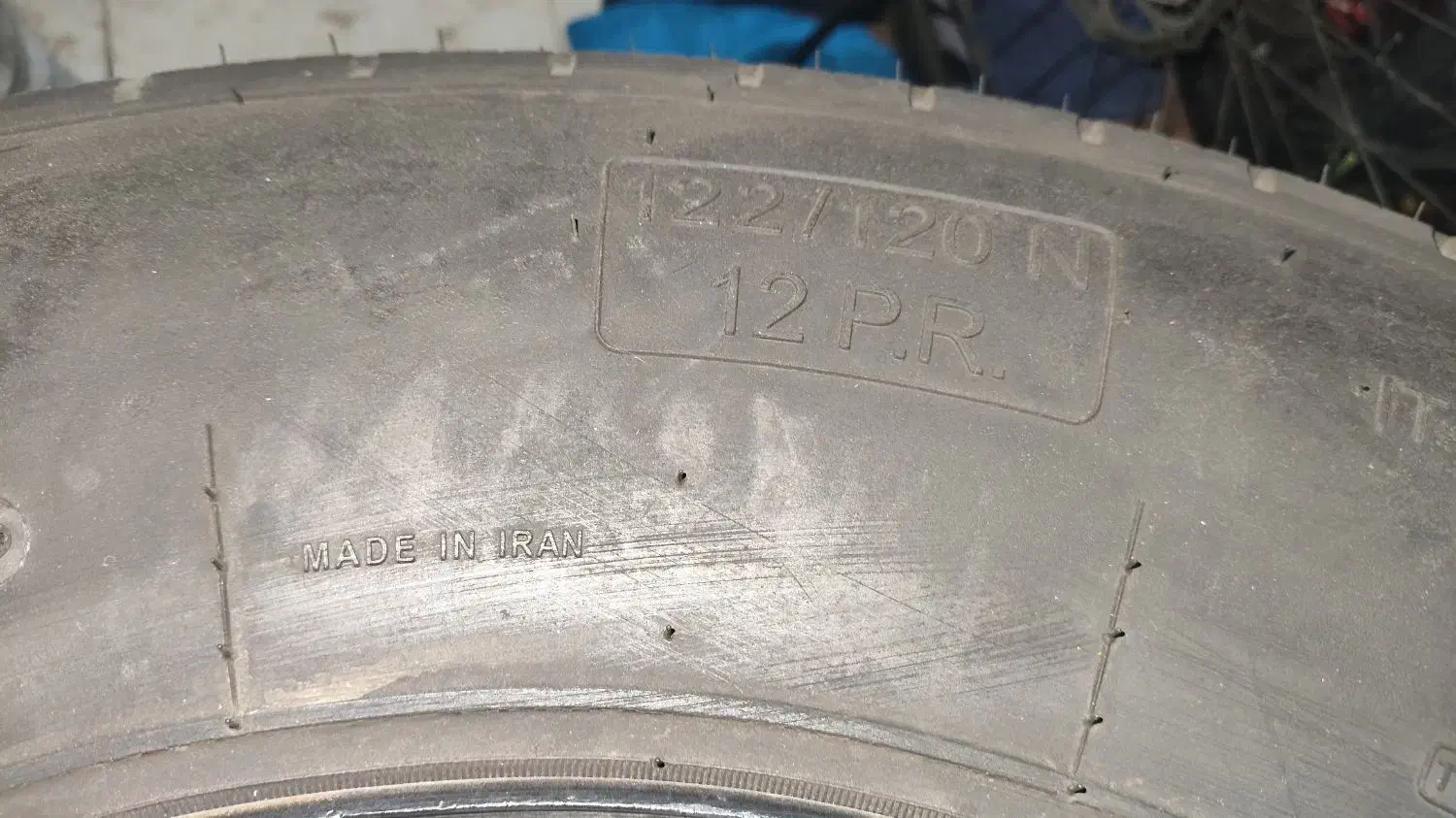 ۲ حلقه لاستیک نیسان ایرانتایر بدون رینگ|قطعات یدکی و لوازم جانبی|یزد, |دیوار