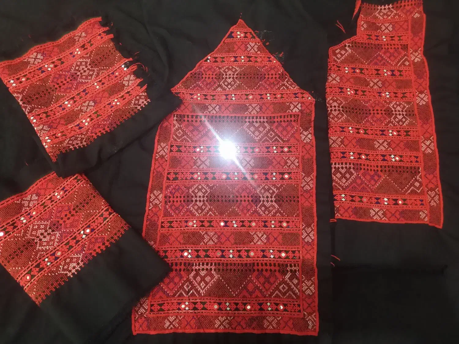 زیاستین کش وجوک وپریوال|لباس|خاش, |دیوار