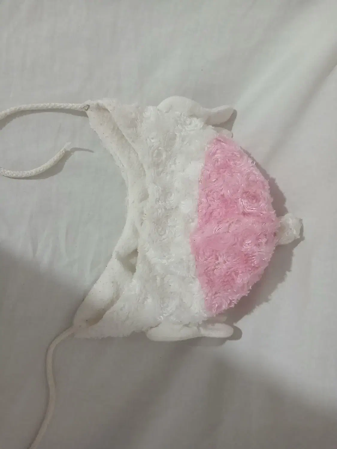 کلاه شالگردن و غیره|کفش و لباس بچه|تربت جام, مطهری|دیوار