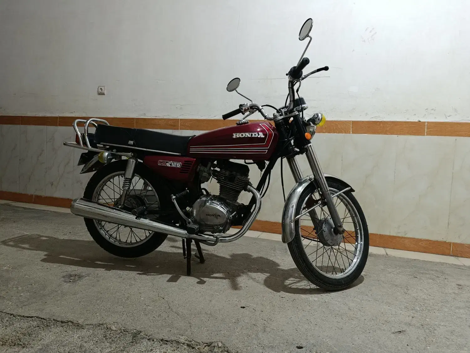 موتور هوندا ژاپن مدل 71|موتورسیکلت|ایلام, |دیوار