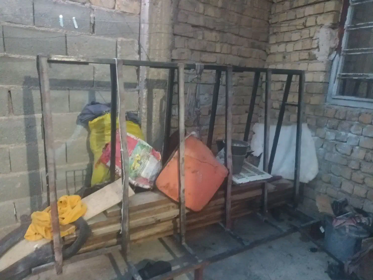 سلام خرک شیشه مخصوص نیسان|قطعات یدکی و لوازم جانبی|شیراز, شاپورجان|دیوار