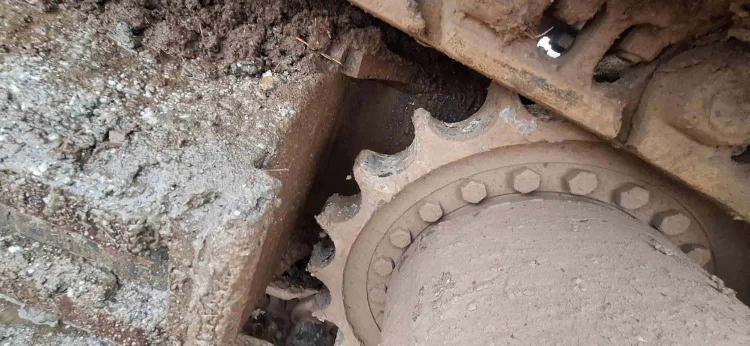 بیل مکانیکی نیوهلند 305مدل 2012|ماشینآلات صنعتی|تهران, سید خندان (جلفا)|دیوار