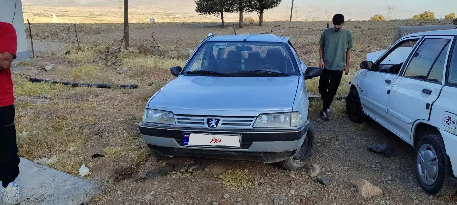 پژو ۴۰۵ تصادفی|خودرو سواری و وانت|بروجرد, |دیوار