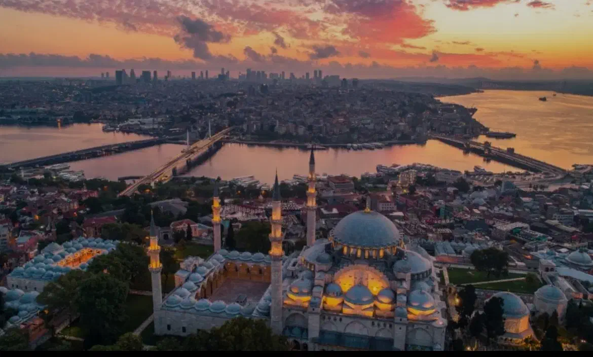 کیش مشهدقشم تفلیس دبی ارمنستان وان انتالیااستانبول|تور و چارتر|کرج, عظیمیه|دیوار