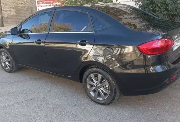 جک جی فور j4|خودرو سواری و وانت|تهران, درختی|دیوار