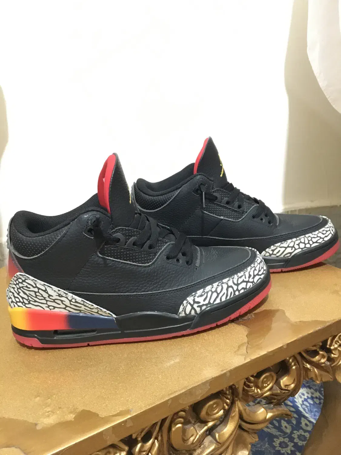 کتونی جردن ۳|کیف، کفش، کمربند|ماهدشت, |دیوار