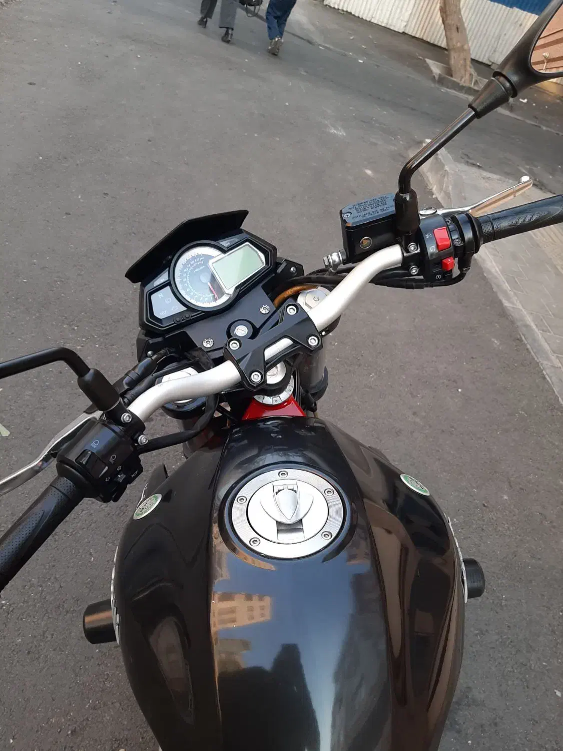 بنلی ۳۰۰ دوسیلندر|موتورسیکلت|تهران, امیریه|دیوار