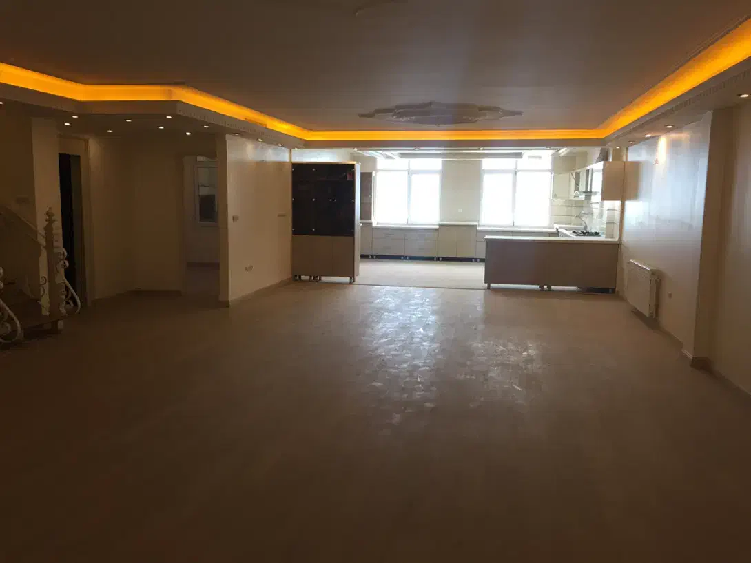 ۲۲۰ متر تک واحدی  نزدیک مترو تجریش