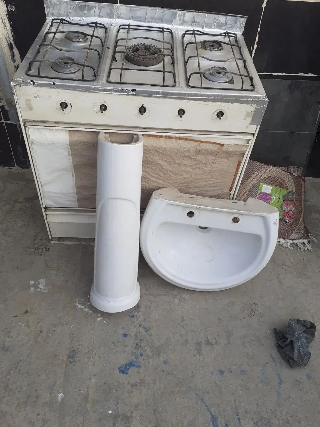 یه عدد اجاق گاز سالم ویک عدد روشویی سالم|اجاق گاز و لوازم برقی پخت‌وپز|اصفهان, هفتون|دیوار