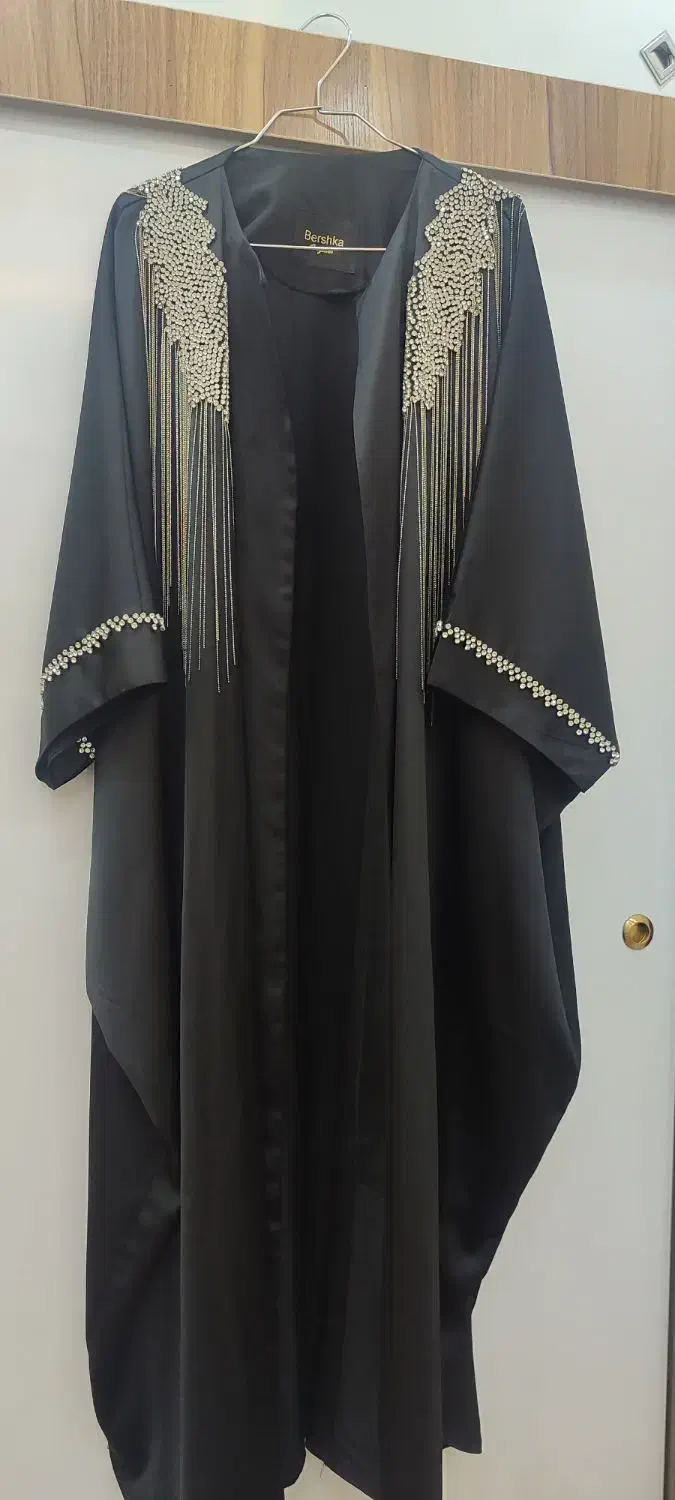 عبا مجلسی|لباس|نسیم‌شهر, |دیوار