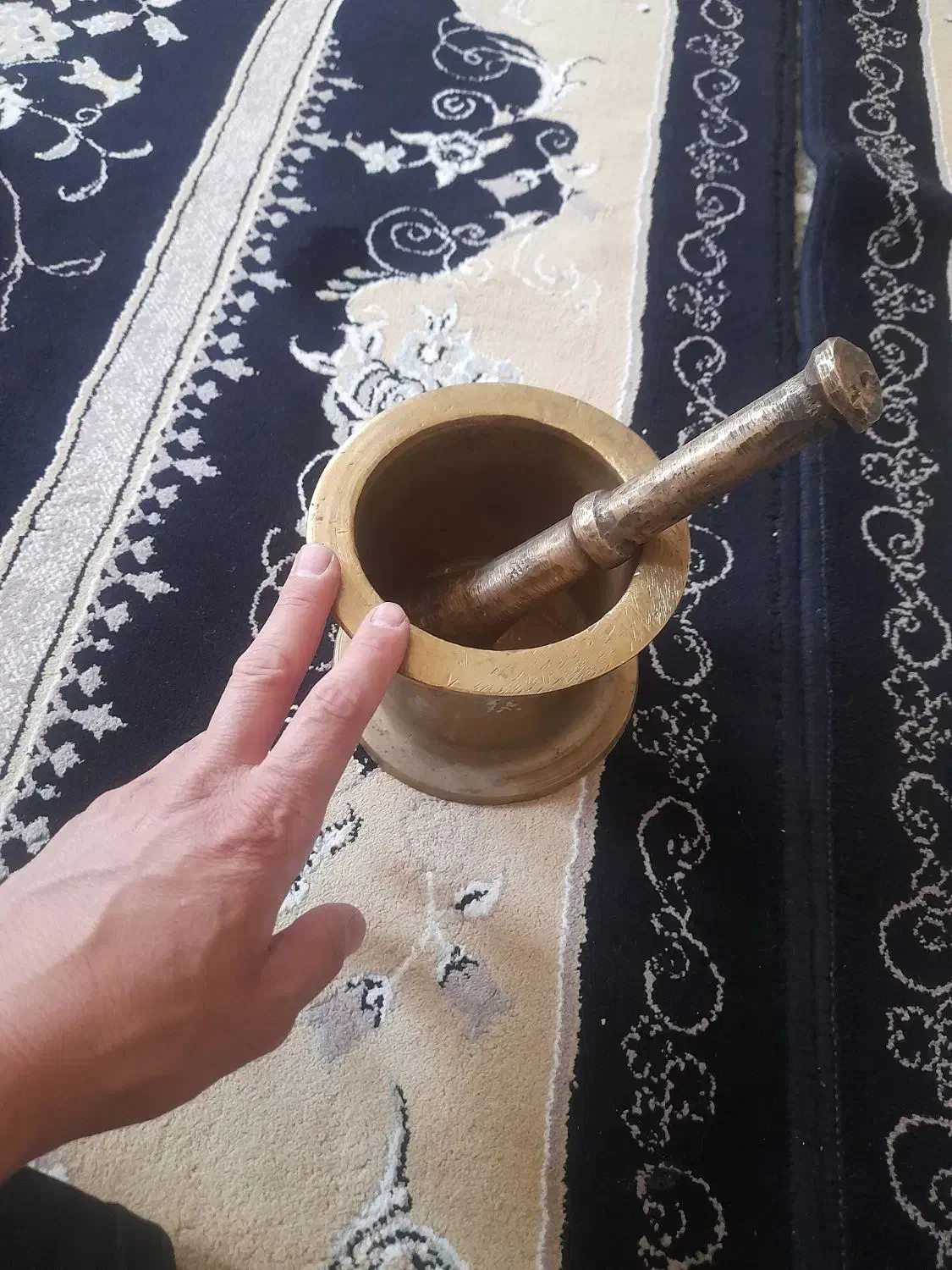 هاونگ برنجی قدیمی هونگ برنج|کلکسیون اشیاء عتیقه|کوهدشت, |دیوار