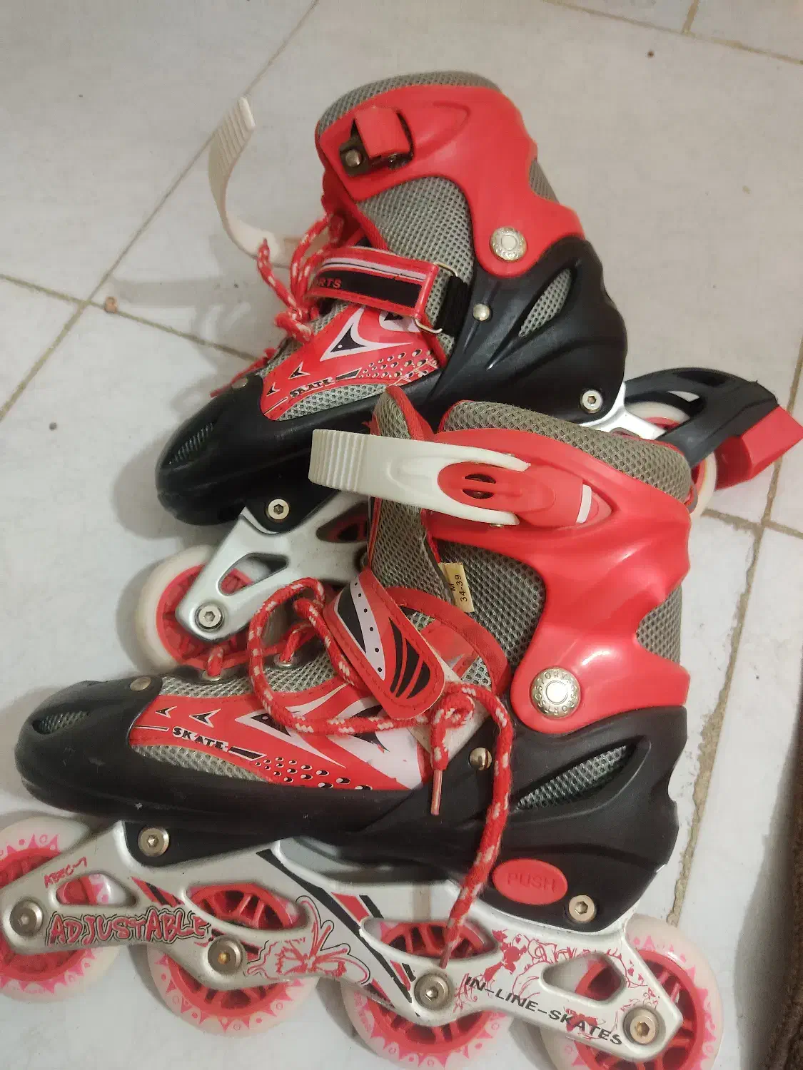 اسکیت ورزشی در حد نو|دوچرخه، اسکیت، اسکوتر|خرمآباد, |دیوار