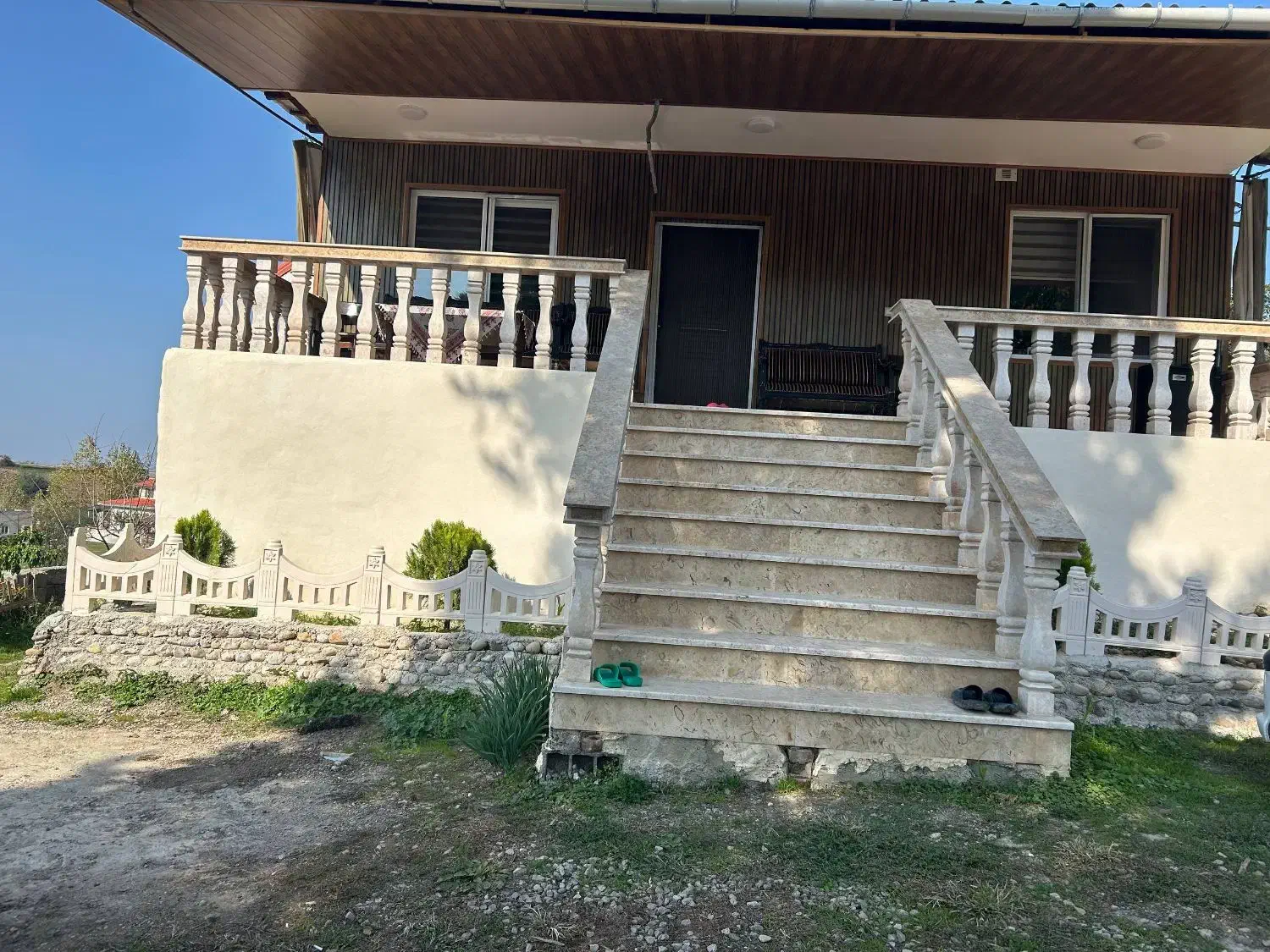 اجاره روزانه سویت ویلا جنگلی فول امکانات|اجارهٔ کوتاهمدت ویلا و باغ|ساری, |دیوار