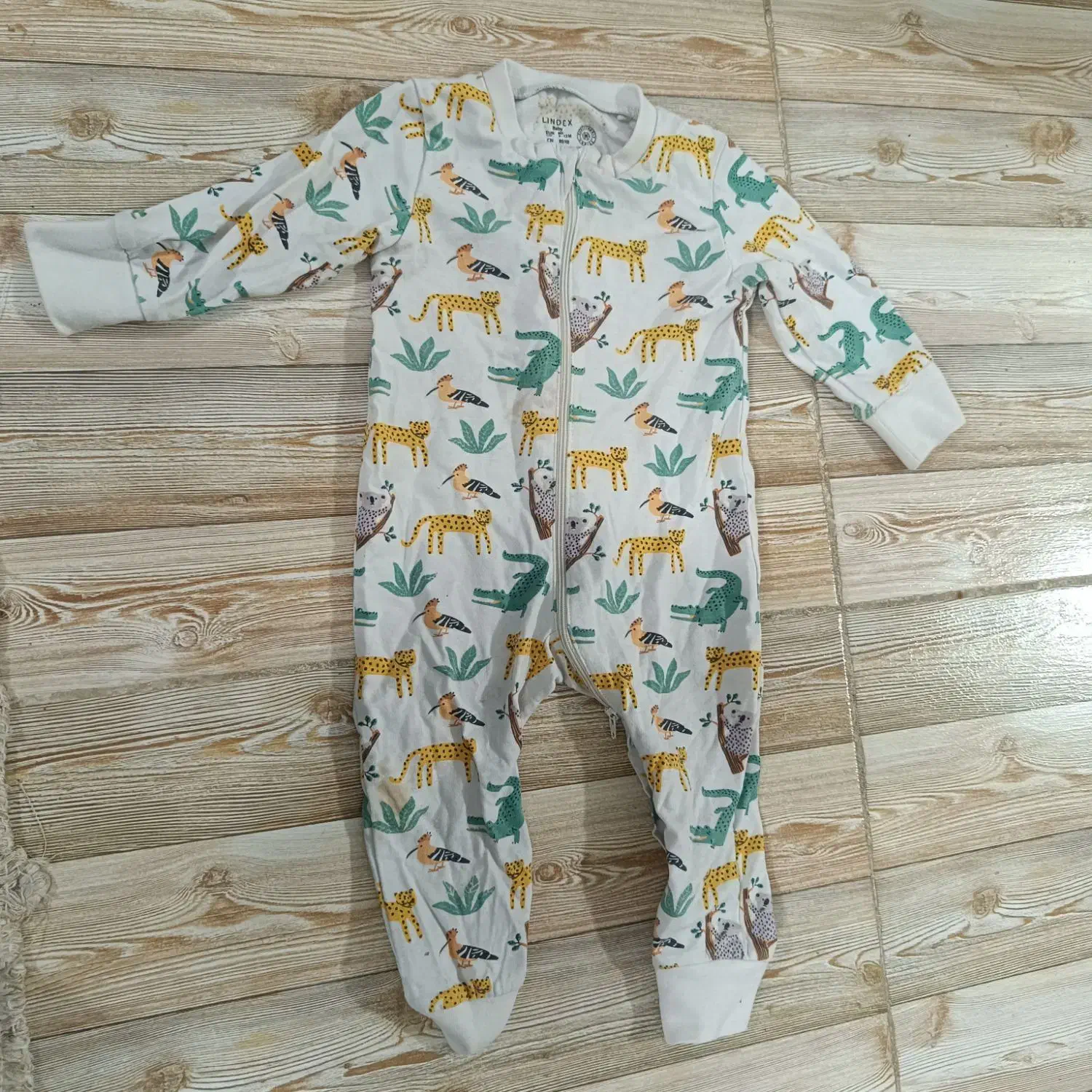 مناسب 1تا 2سال سرهمی پاییز زمستونی|کفش و لباس بچه|پاکدشت, پاکدشت (مامازند)|دیوار