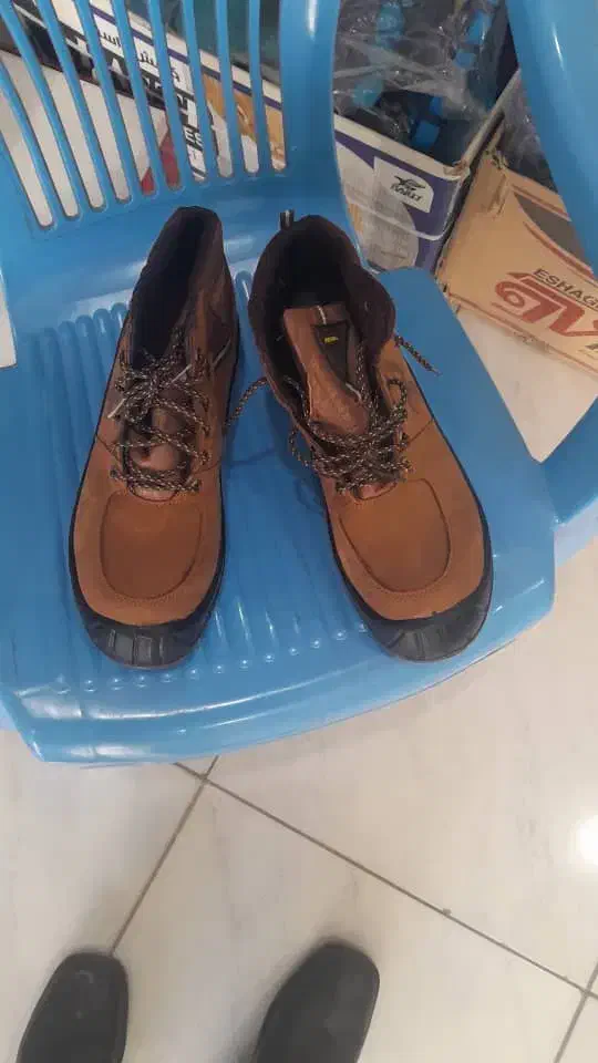 کفش ایمنی|کیف، کفش، کمربند|شهرکرد, |دیوار