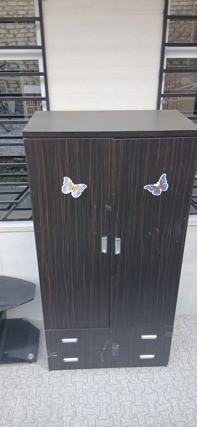 دوعدد کمد و میز تلوزیون|جاکفشی، کمد، دراور|یزد, |دیوار