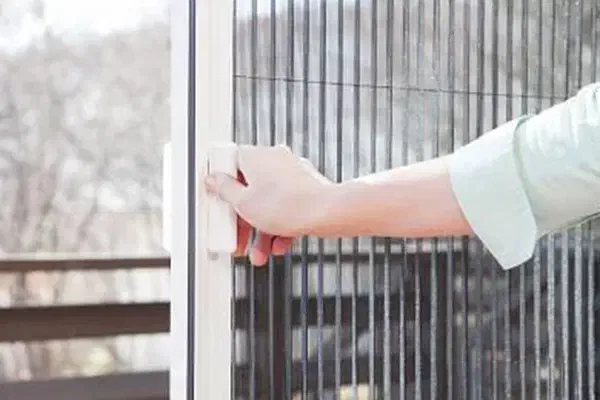 توری در و پنجره|فعالیت داوطلبانه|جم, |دیوار